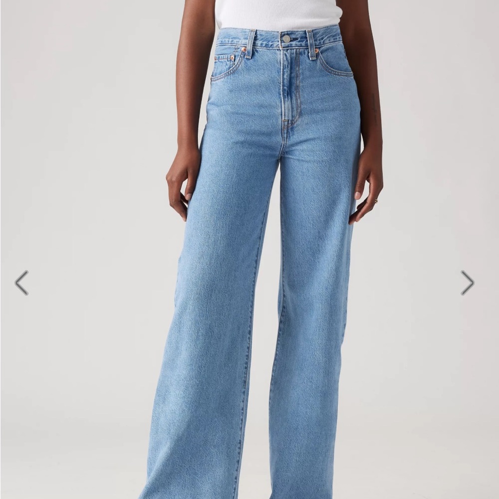Levi’s Ribcage Wide Leg Jeans